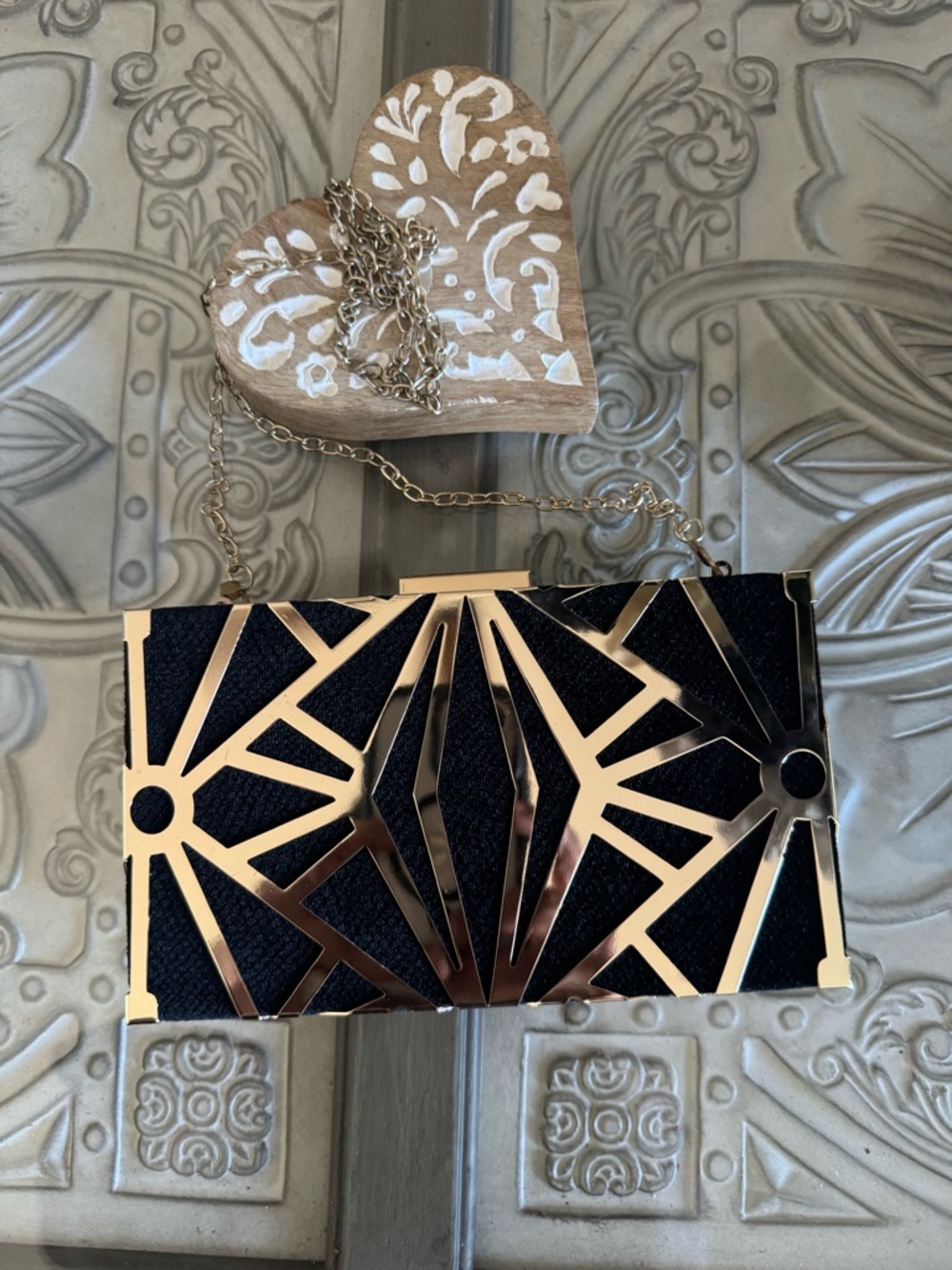 Black and Gold Geometric Evening Clutch
Bonitas Nails are included 🙂
